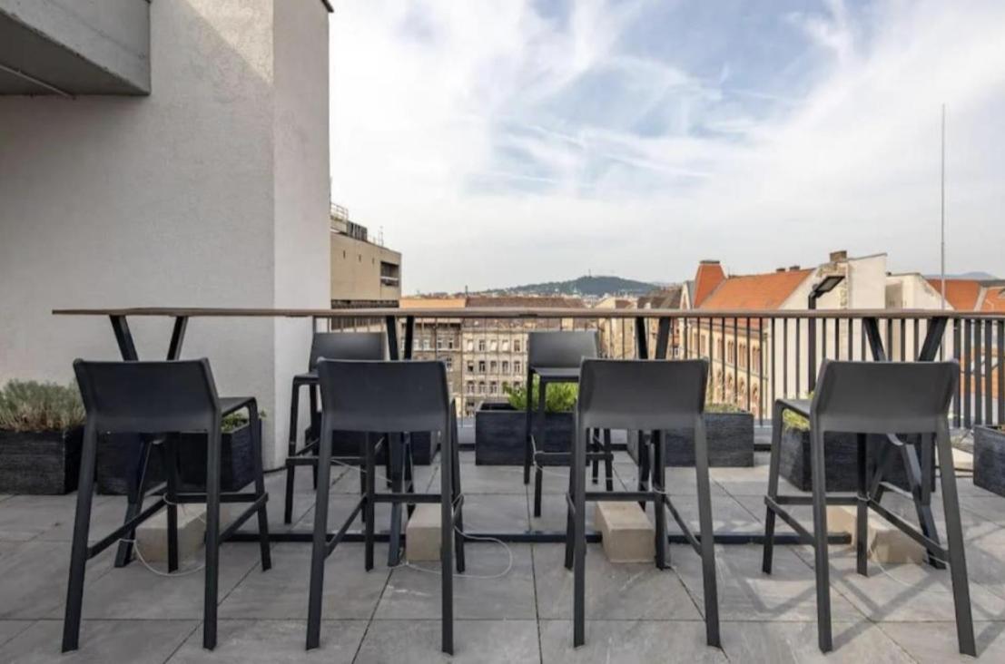 Alice Central Apartment Budapest Exteriör bild